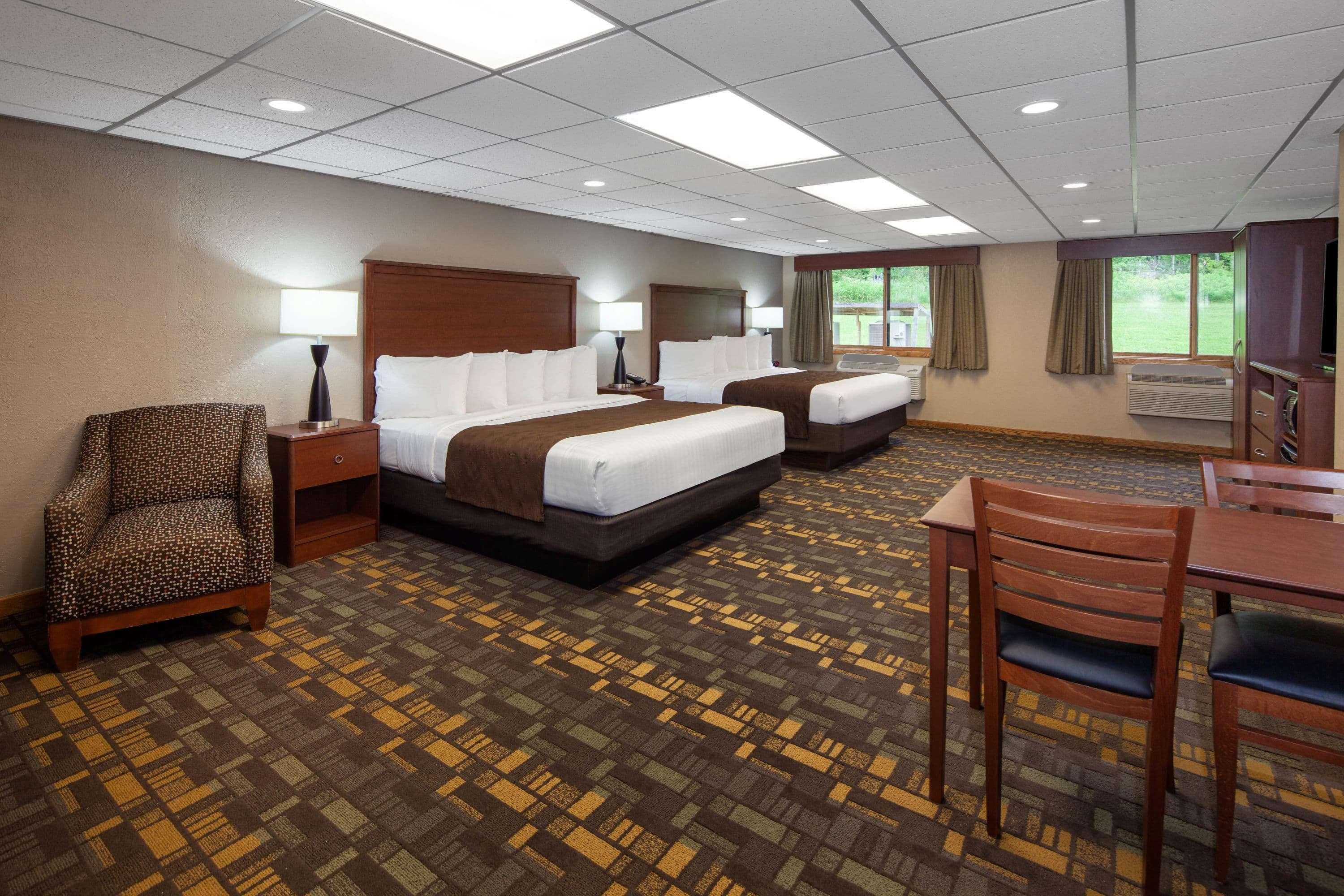 Americinn By Wyndham Ironwood Bagian luar foto