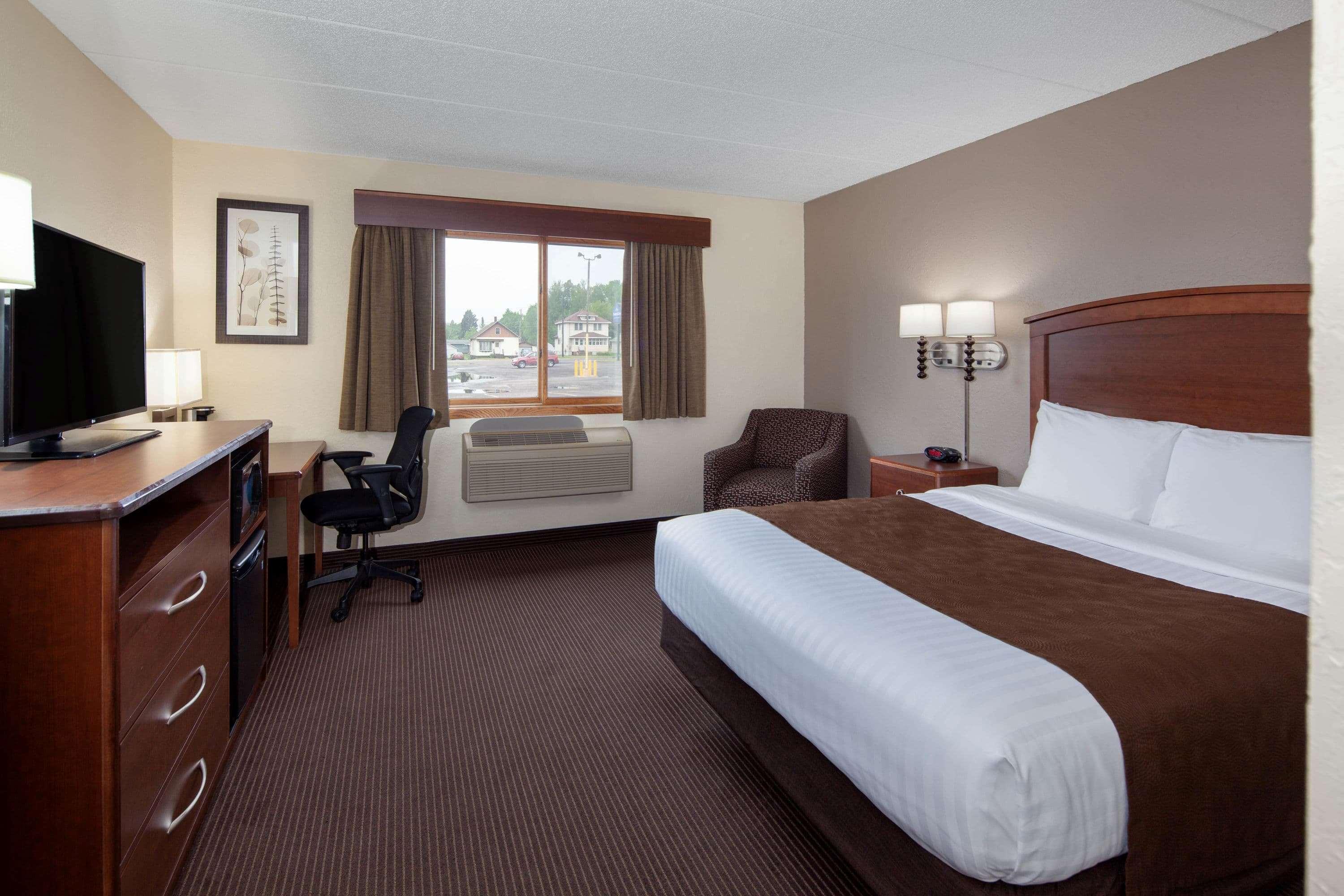 Americinn By Wyndham Ironwood Bagian luar foto