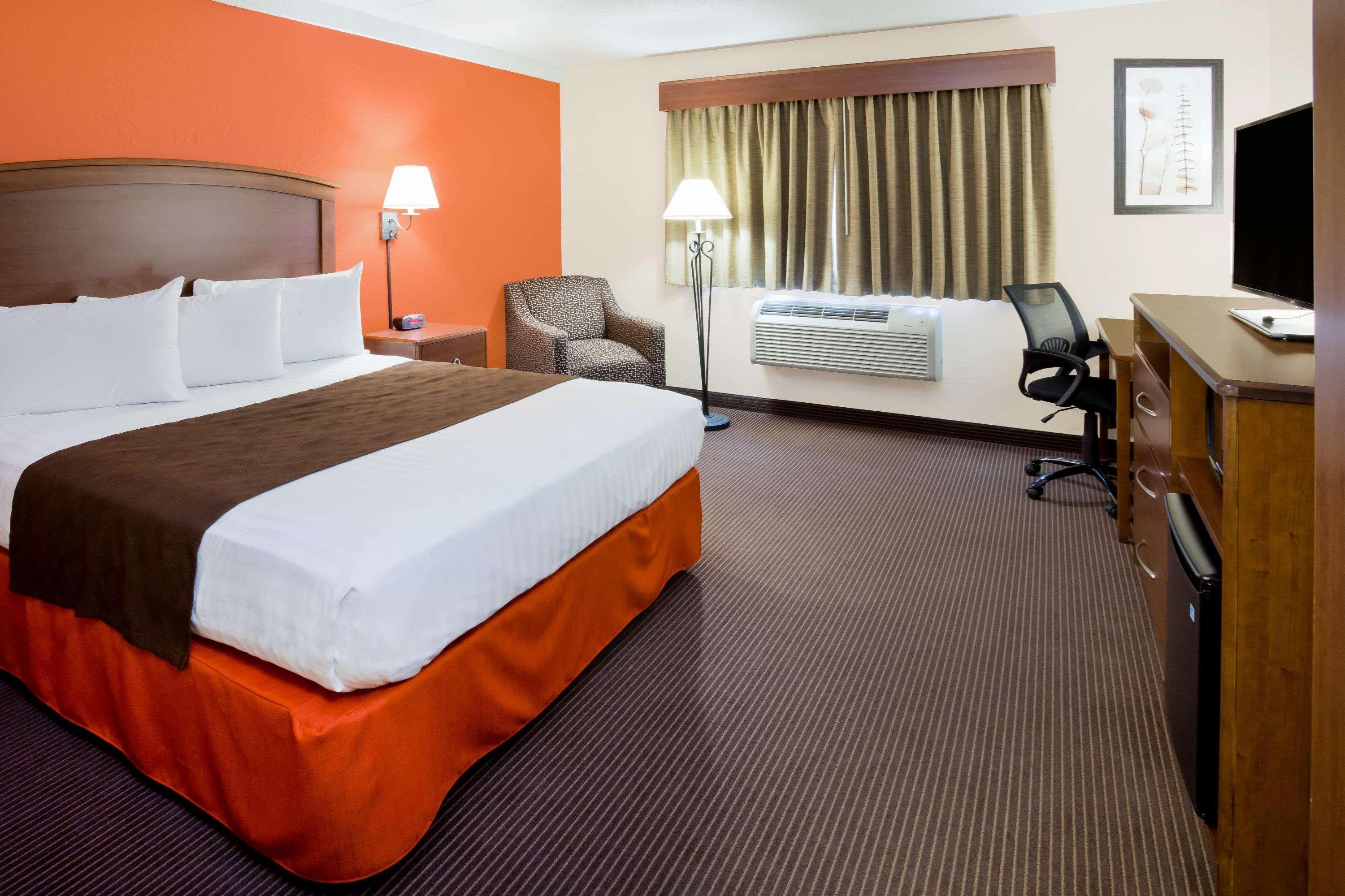 Americinn By Wyndham Ironwood Bagian luar foto