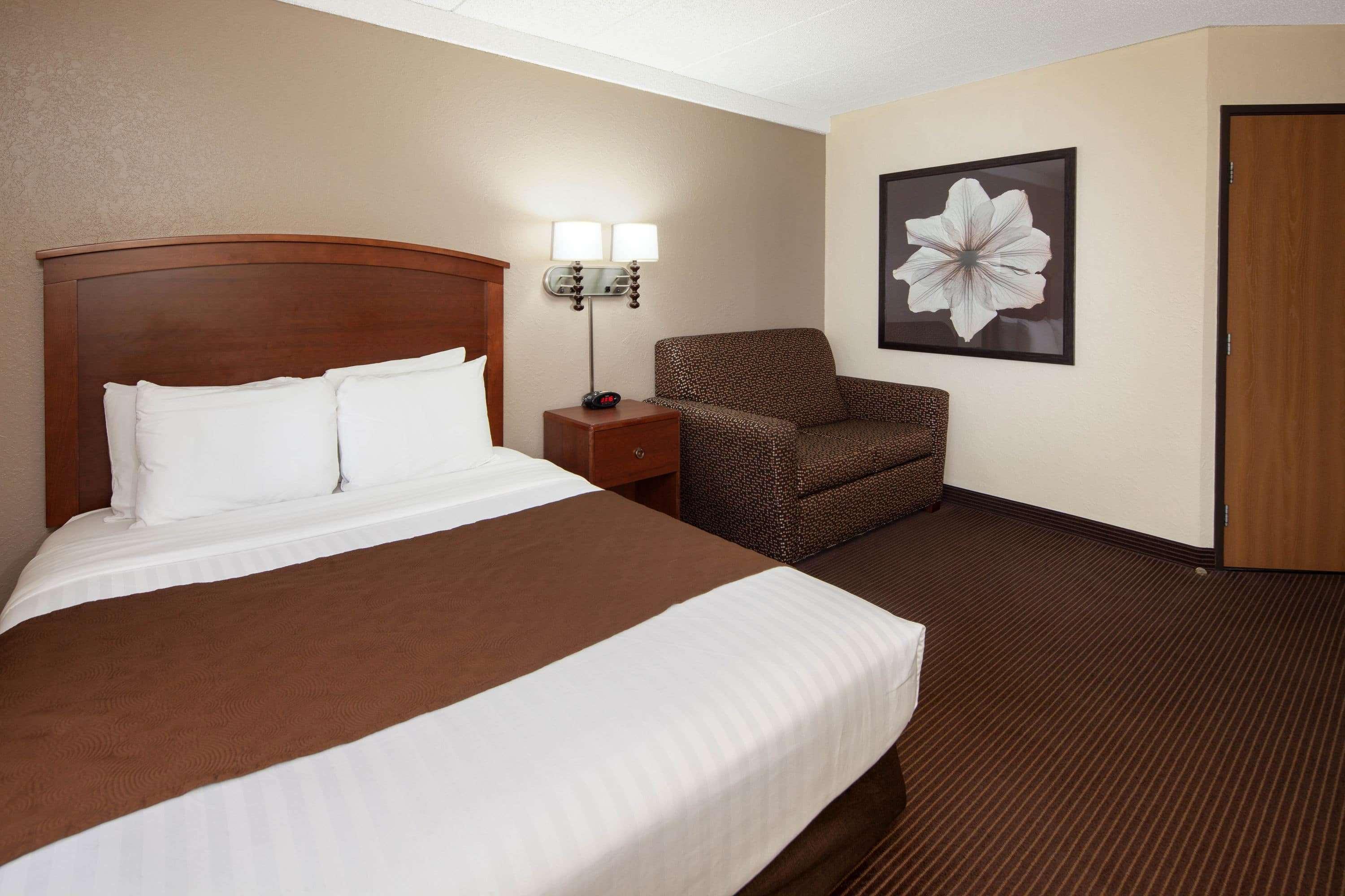 Americinn By Wyndham Ironwood Bagian luar foto