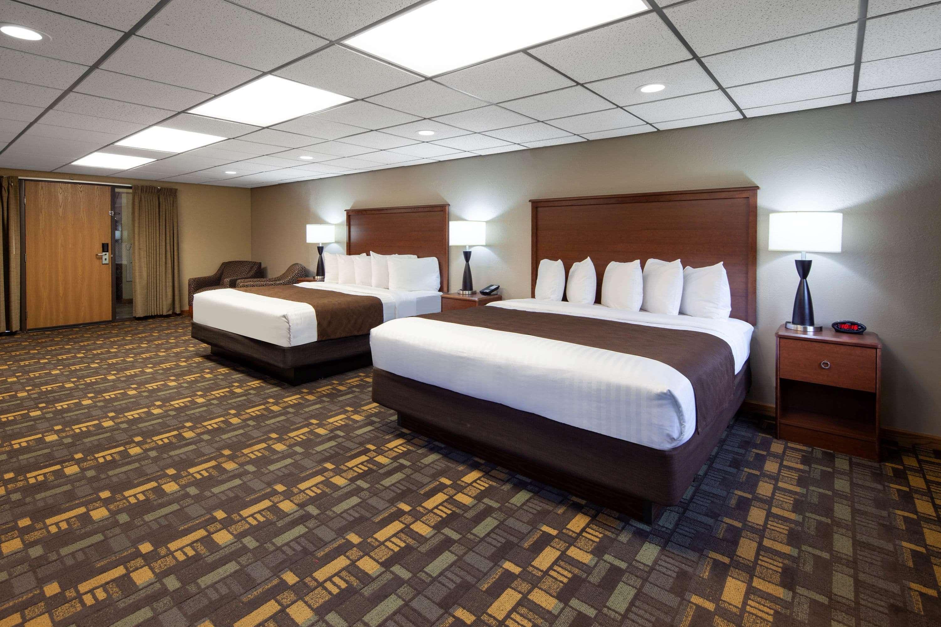 Americinn By Wyndham Ironwood Bagian luar foto