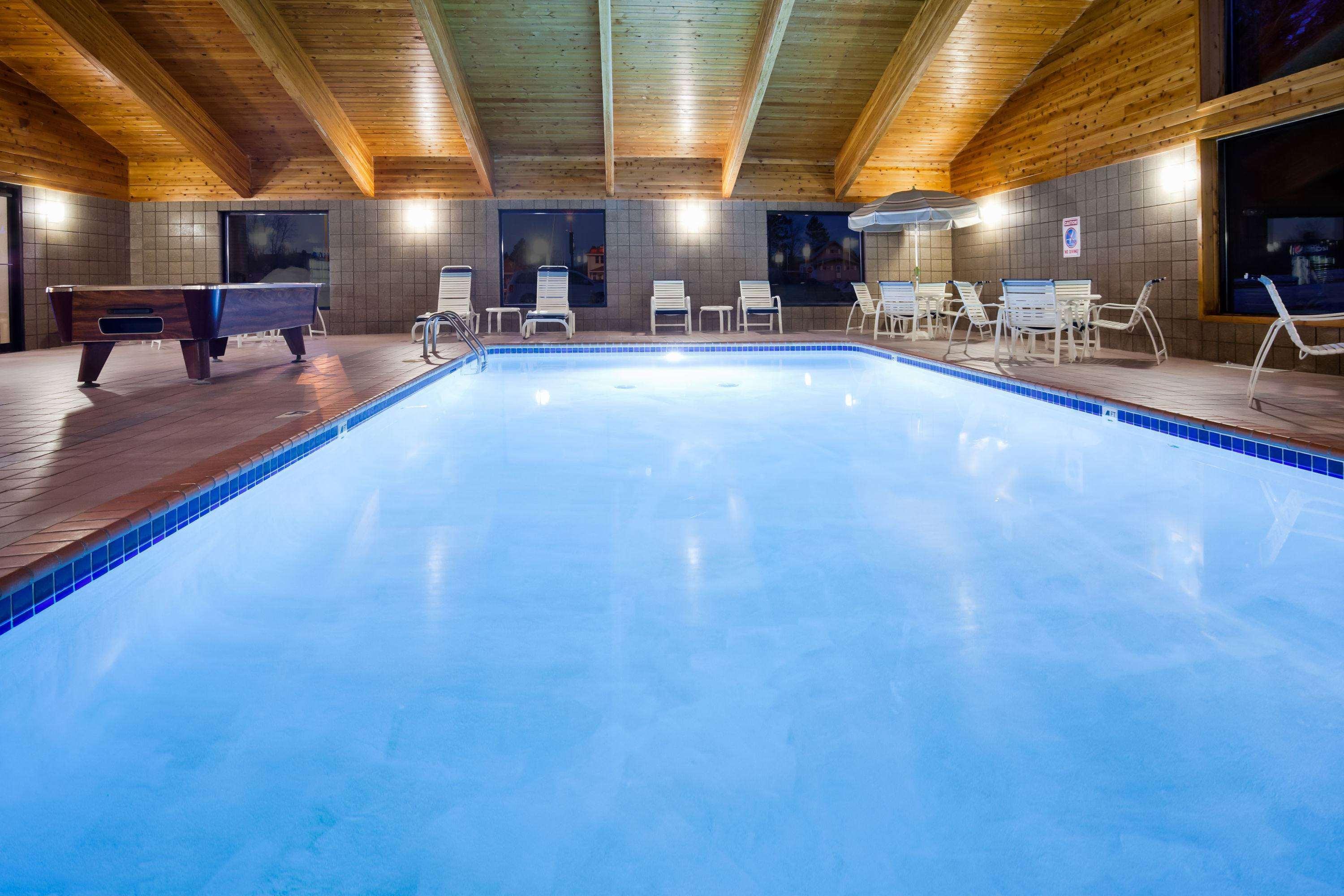Americinn By Wyndham Ironwood Bagian luar foto